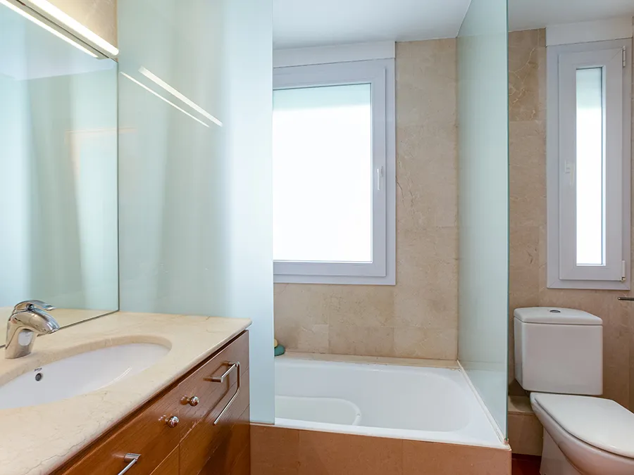 Àtic únic amb vista al mar a Bonanova-7