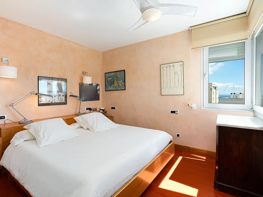 Àtic únic amb vista al mar a Bonanova-6