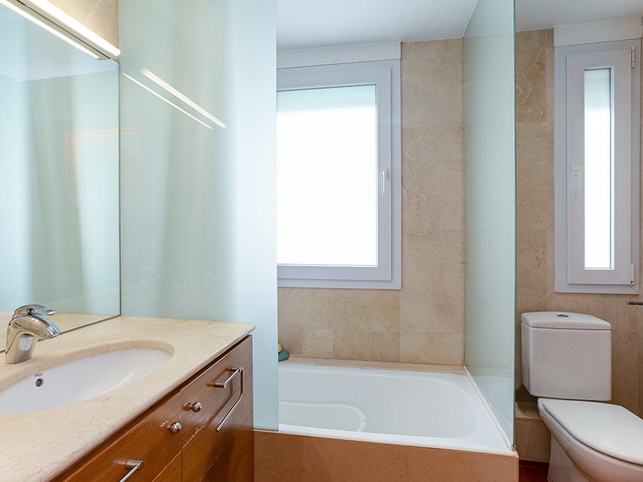 Unik penthouse med havudsigt i Bonanova-9