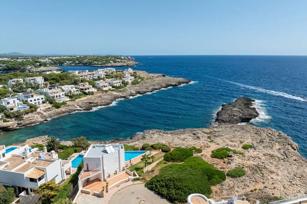 Terreno edificable en primera línea de mar-8