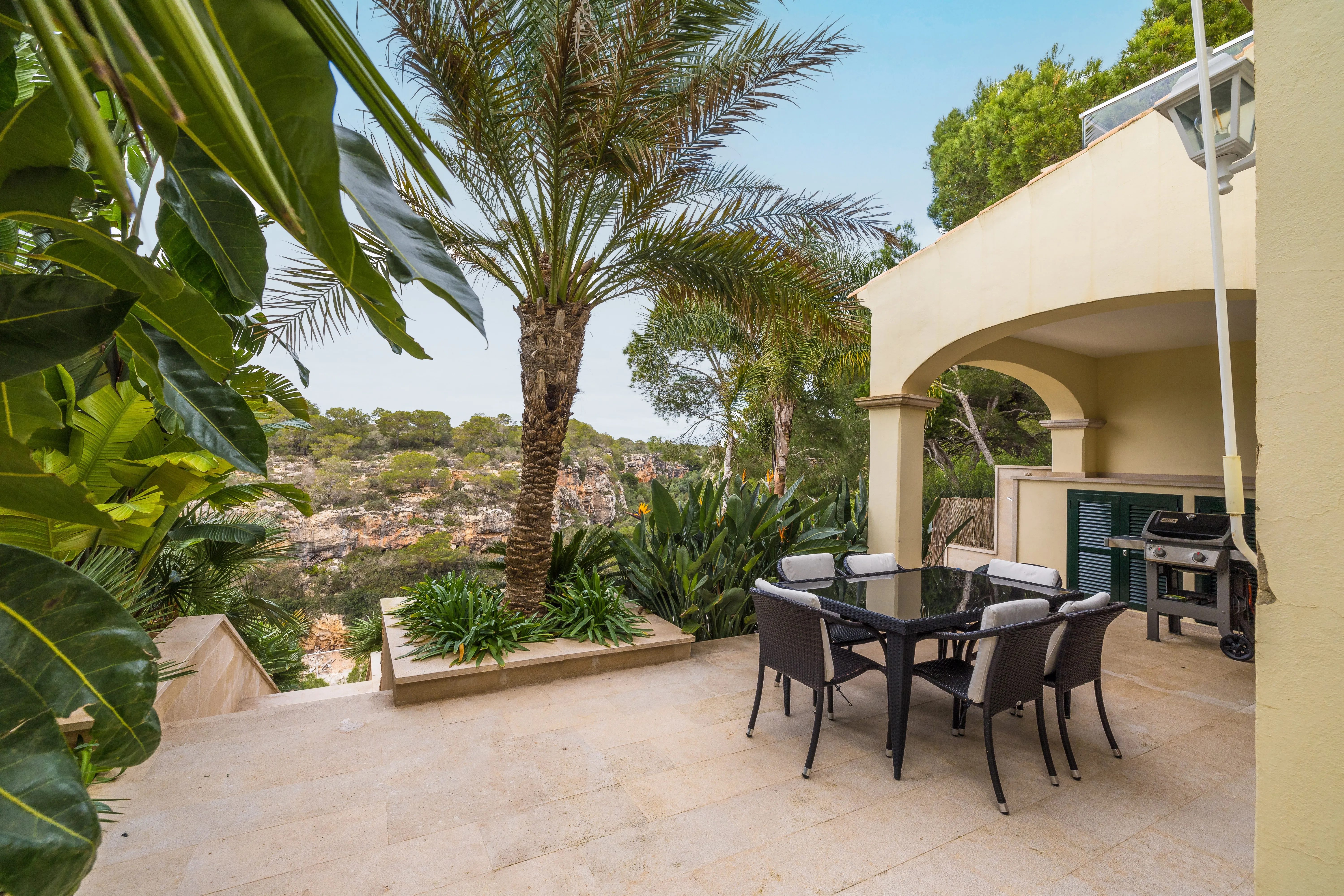 Preuós xalet amb vista al mar i ETV-11