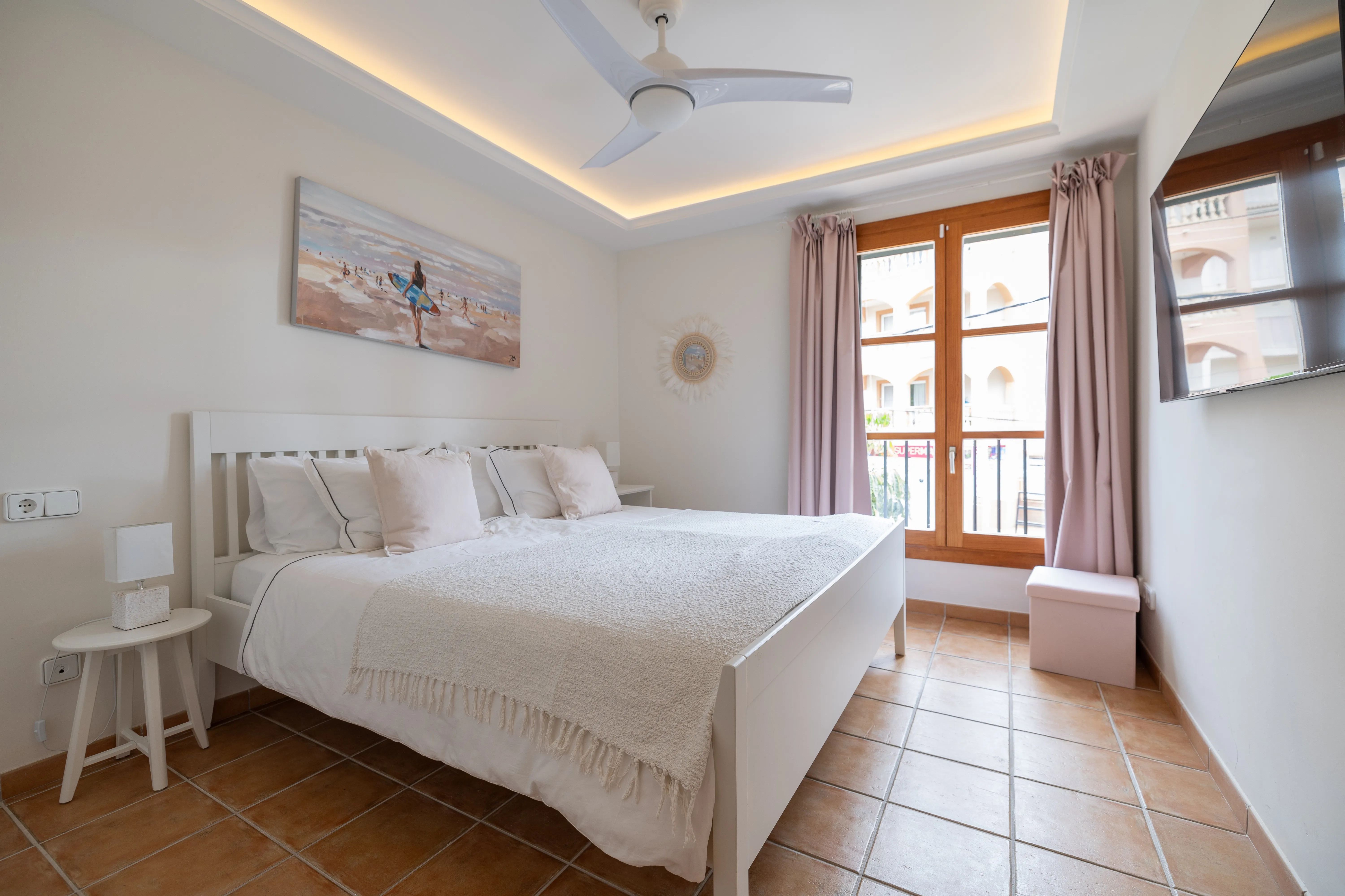 Preuós xalet amb vista al mar i ETV-9