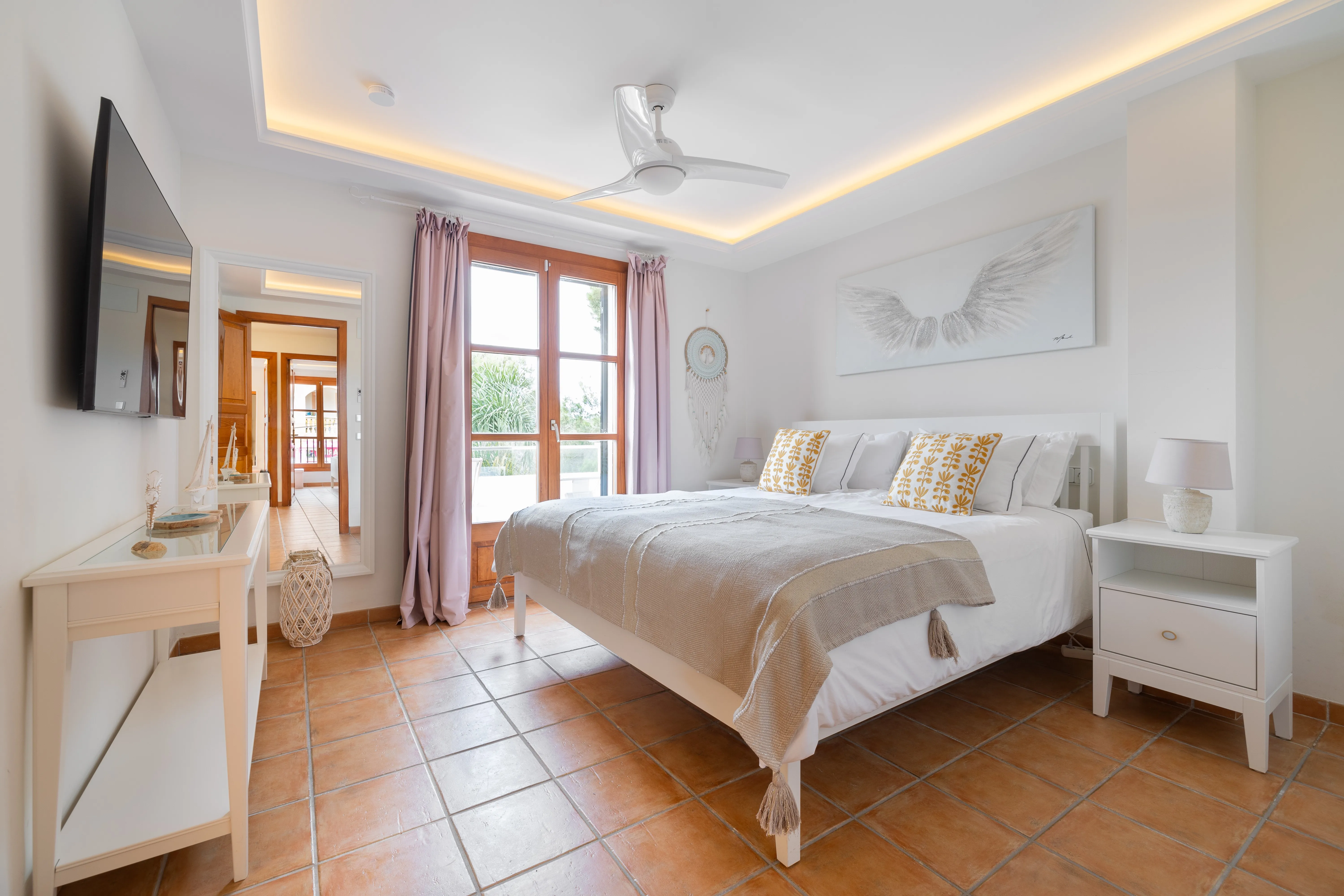 Preuós xalet amb vista al mar i ETV-8