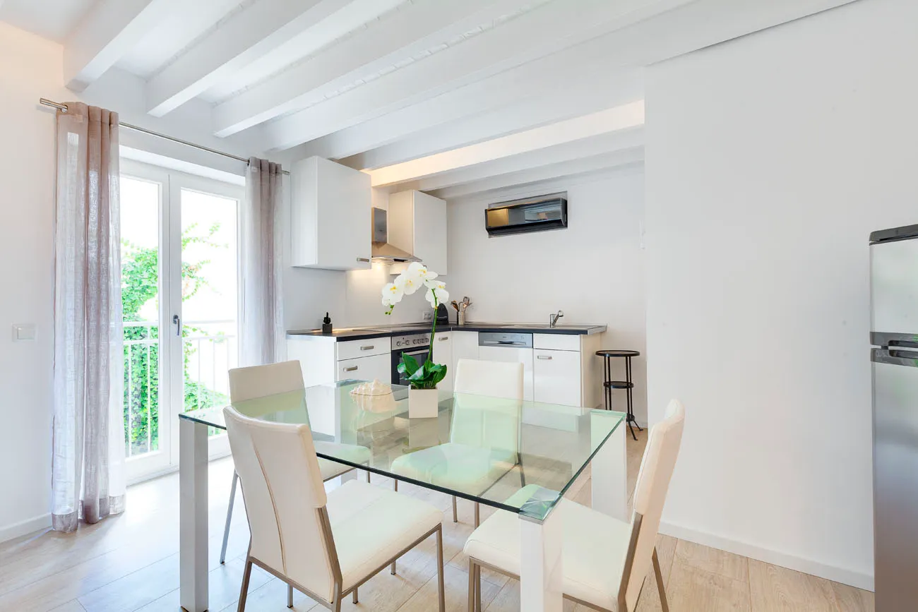 Exclusive and very quiet apartment close to Paseo Borne-4