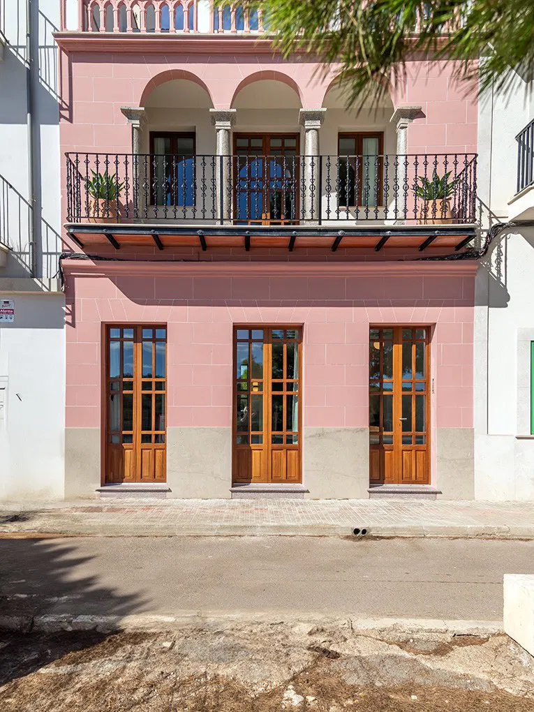 Beautiful historical house right by the port of Porto Colom-13