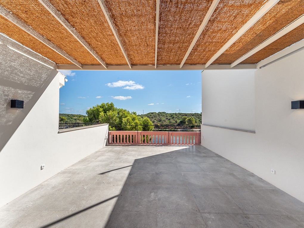 Beautiful historical house right by the port of Porto Colom-11