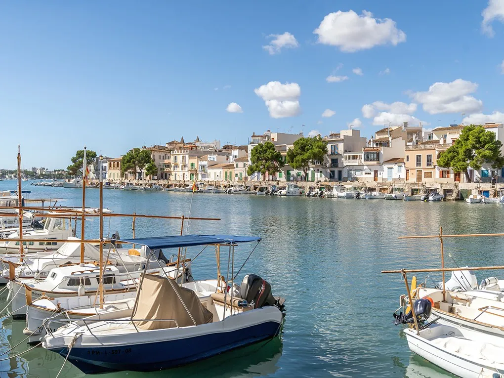 Bella casa històrica just al port de Porto Colom-12