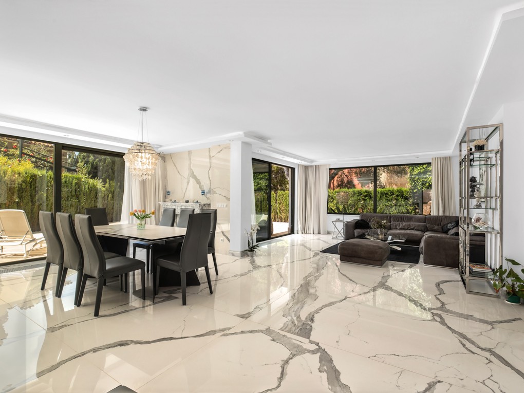 Beautiful villa close to restaurants and schools in Portals Nous-4