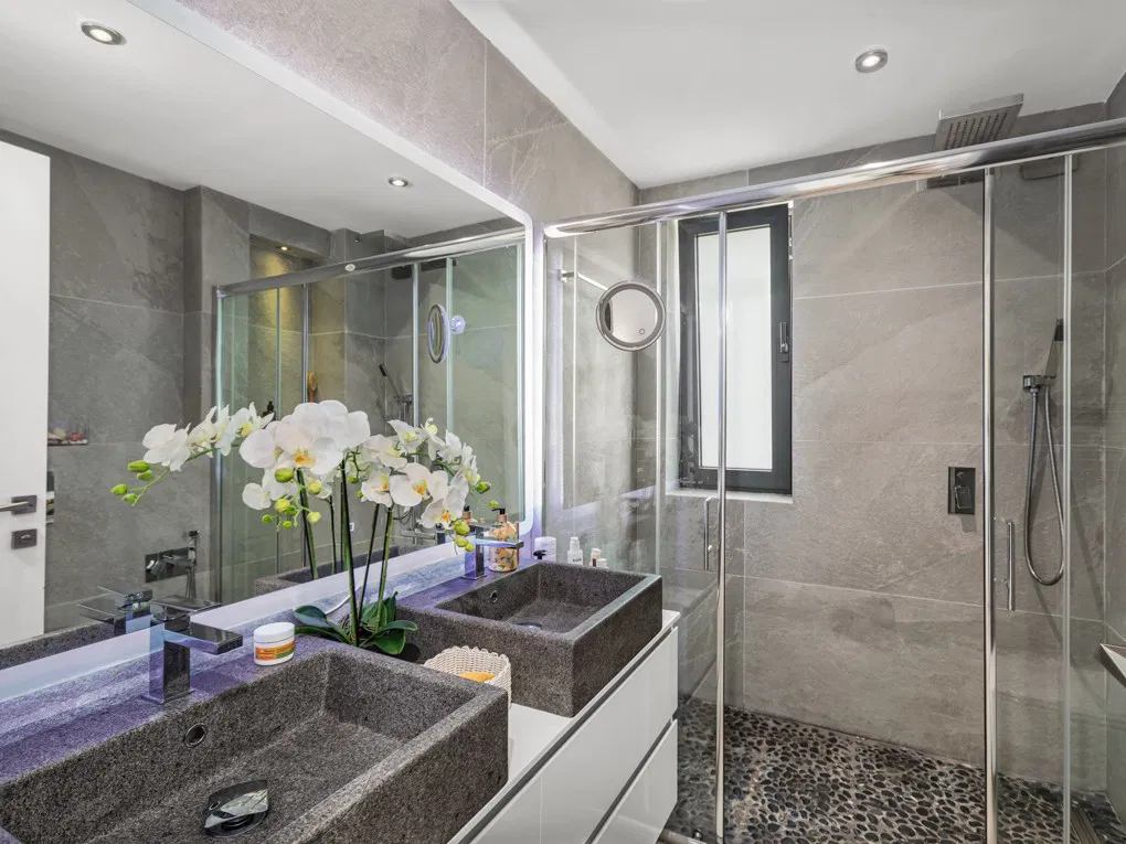 Beautiful villa close to restaurants and schools in Portals Nous-12