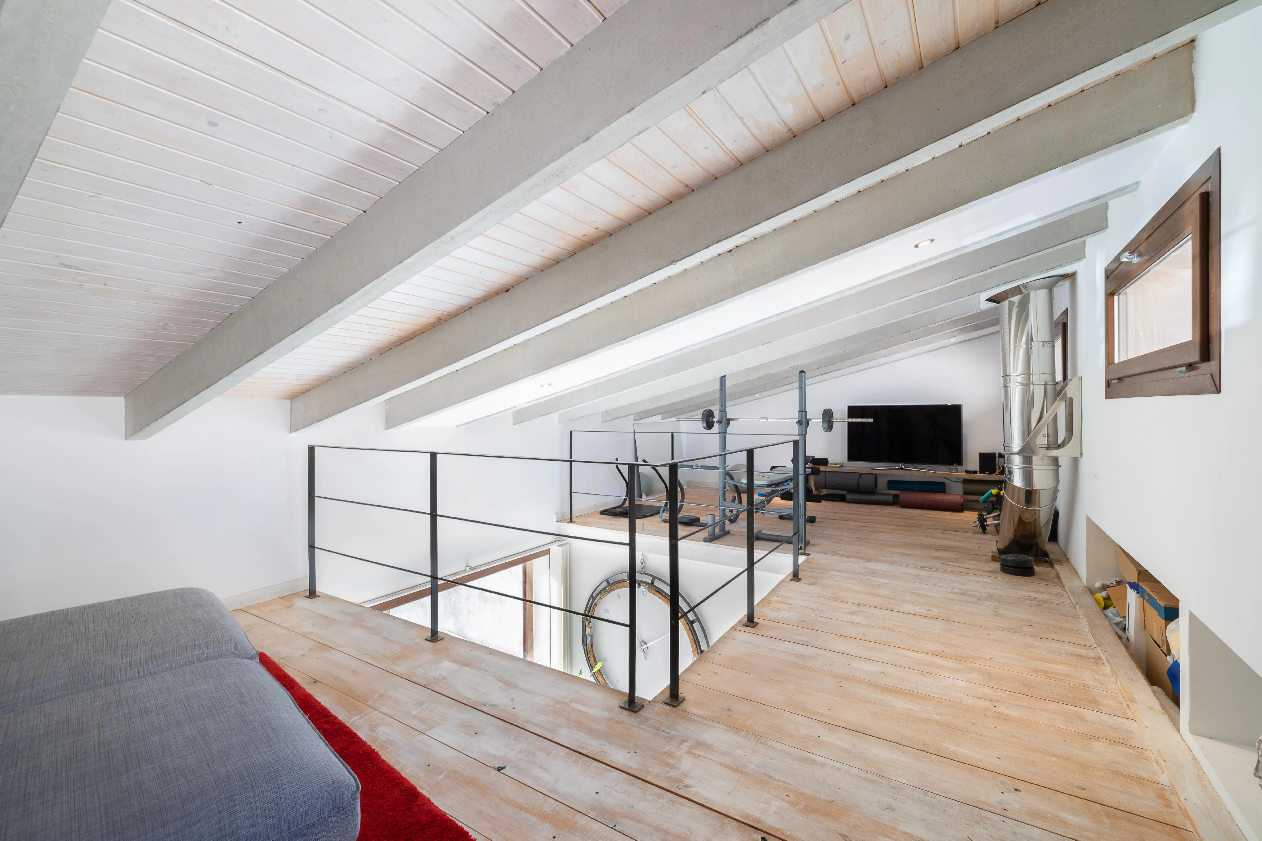 Urocza kamienica w Caimari-14