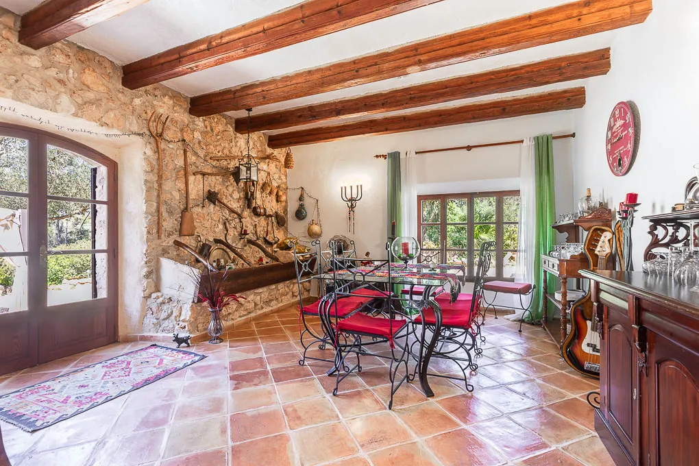 Stunning property with lots of charme in Algaida-4