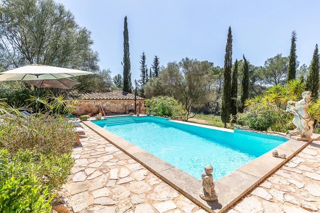 Fantastisk ejendom med masser af charme i Algaida-2