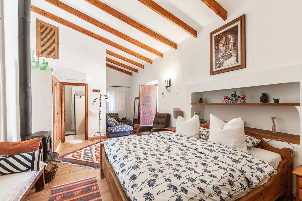 Stunning property with lots of charme in Algaida-10