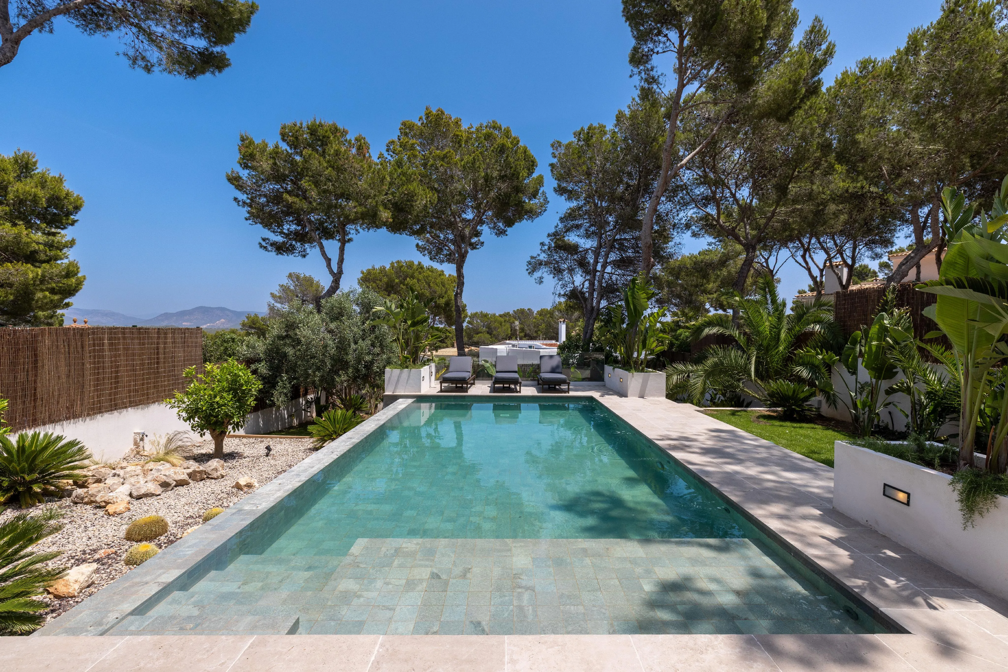 Modern villa with ETV licence close to the beach-1