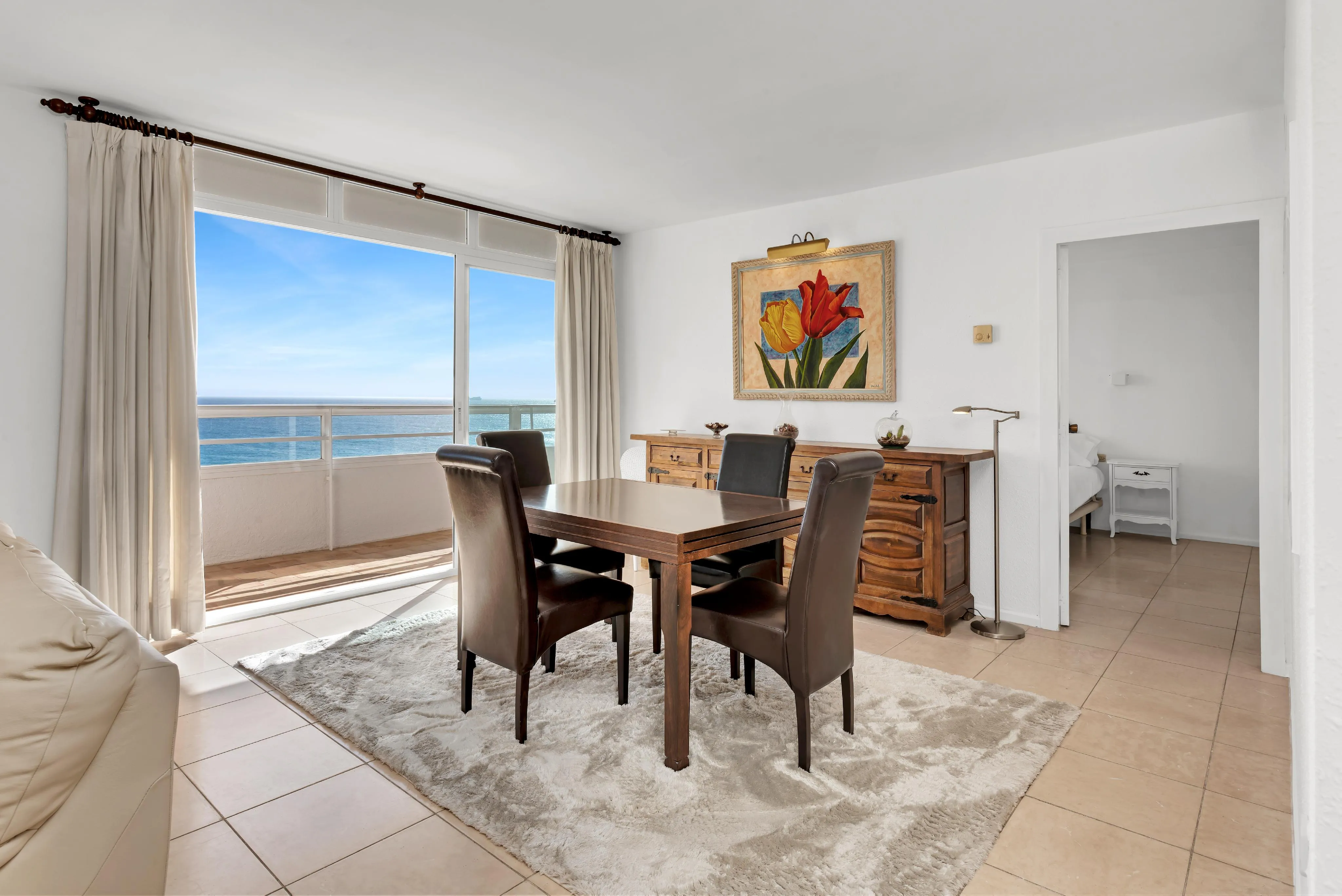 Seaview Apartment in Illetas-5