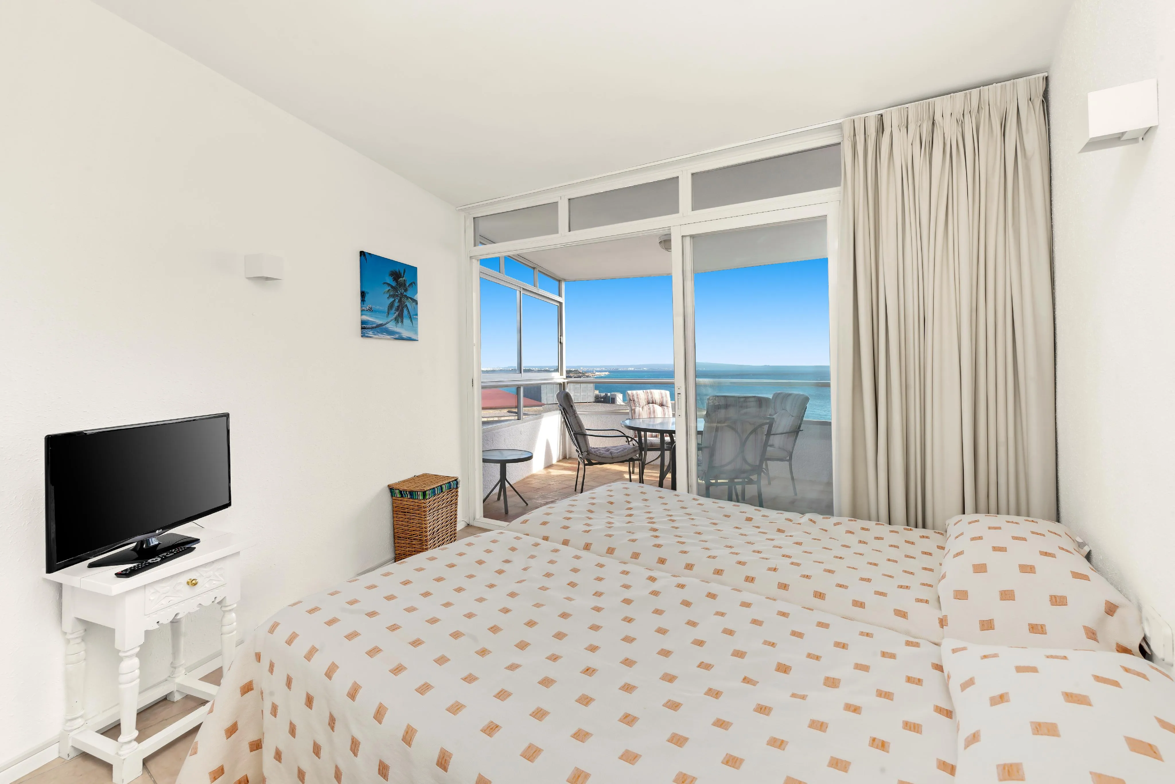 Seaview Apartment in Illetas-10