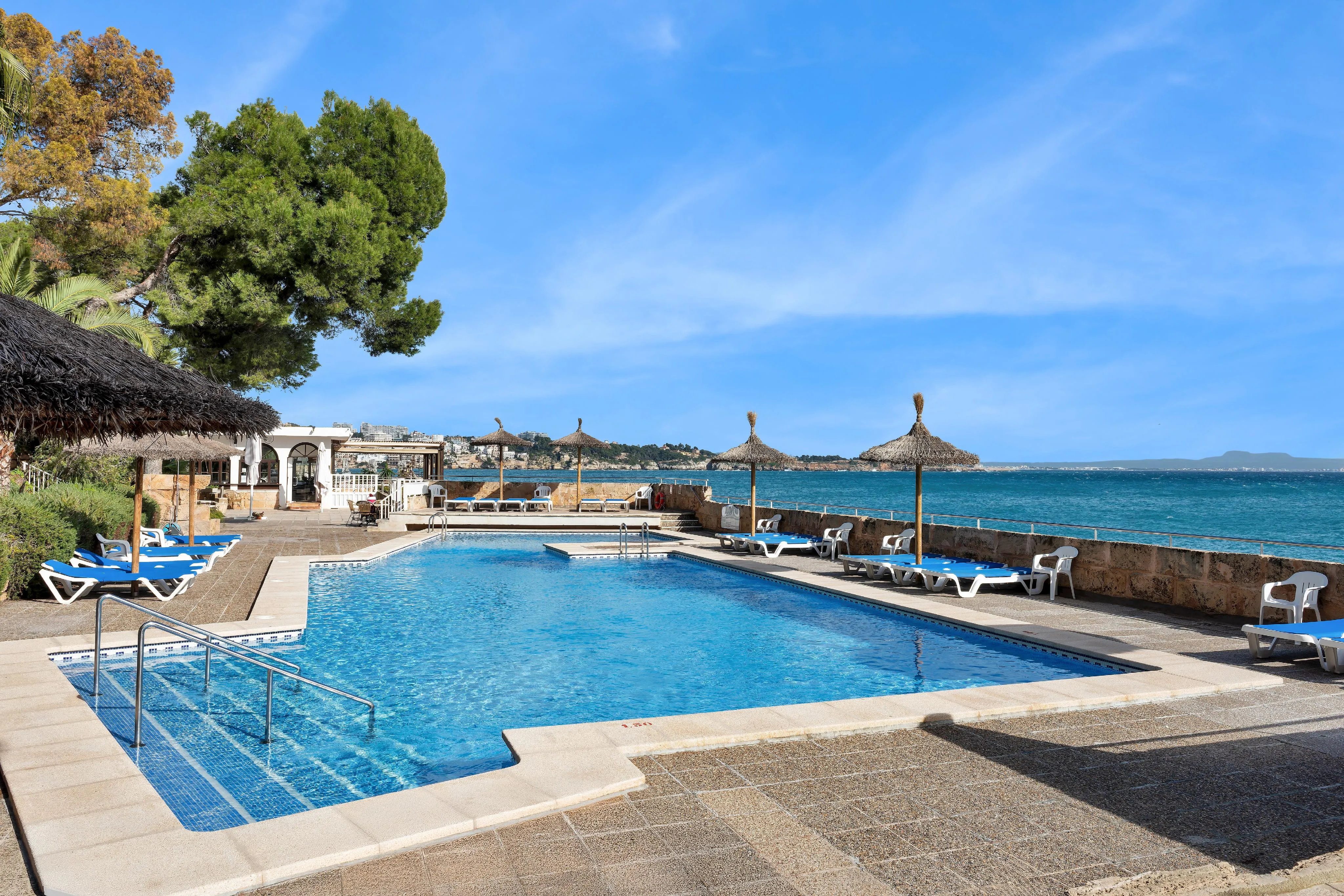 Seaview Apartment in Illetas-1