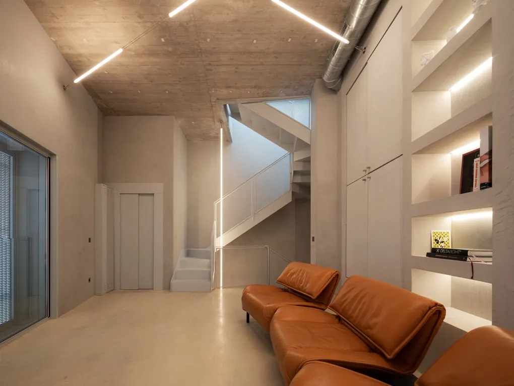 Einzigartiges Designer-Gebäude neben dem Jachthafen, Puerto Alcudia-12