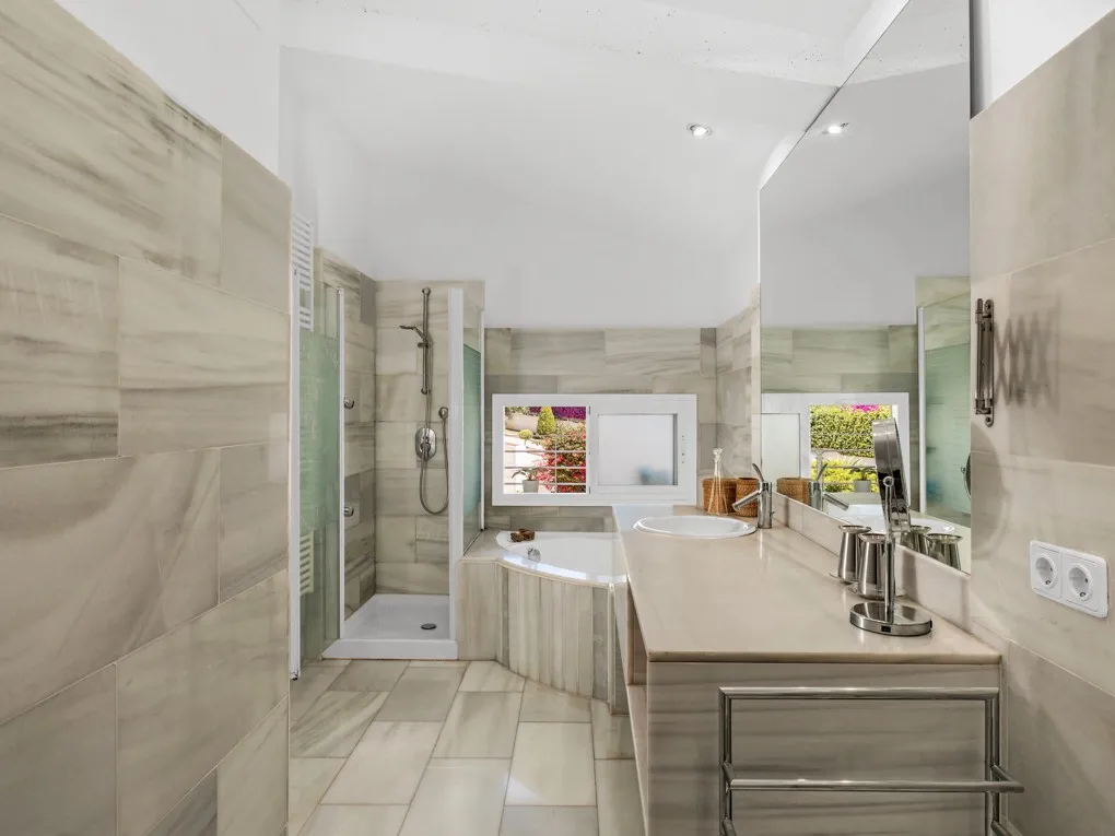 Familievilla in mediterrane stijl-12