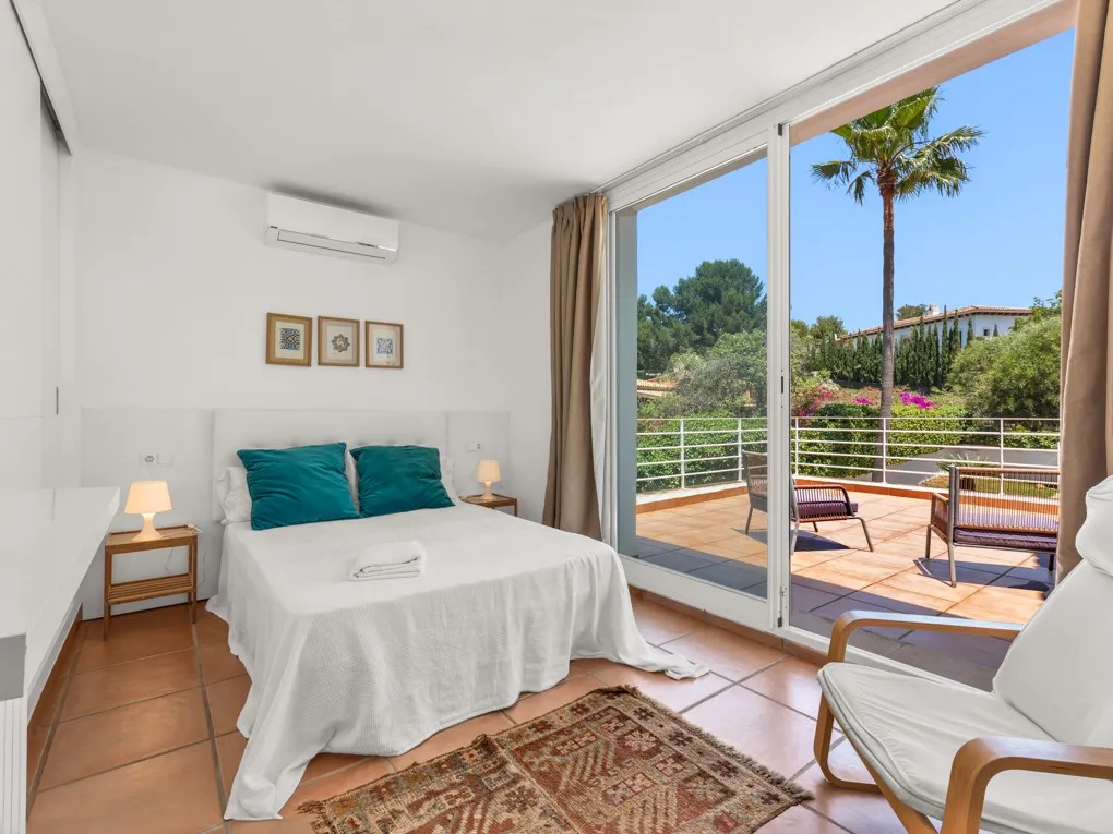 Familievilla i middelhavsstil-16