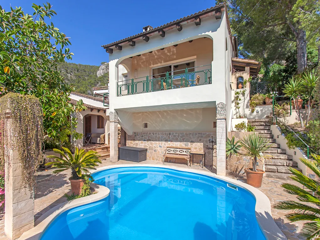 Villa mediterranea vista mare con appartamenti per gli ospiti-1