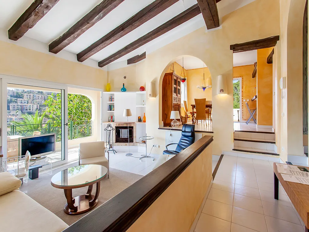 Villa mediterranea vista mare con appartamenti per gli ospiti-5