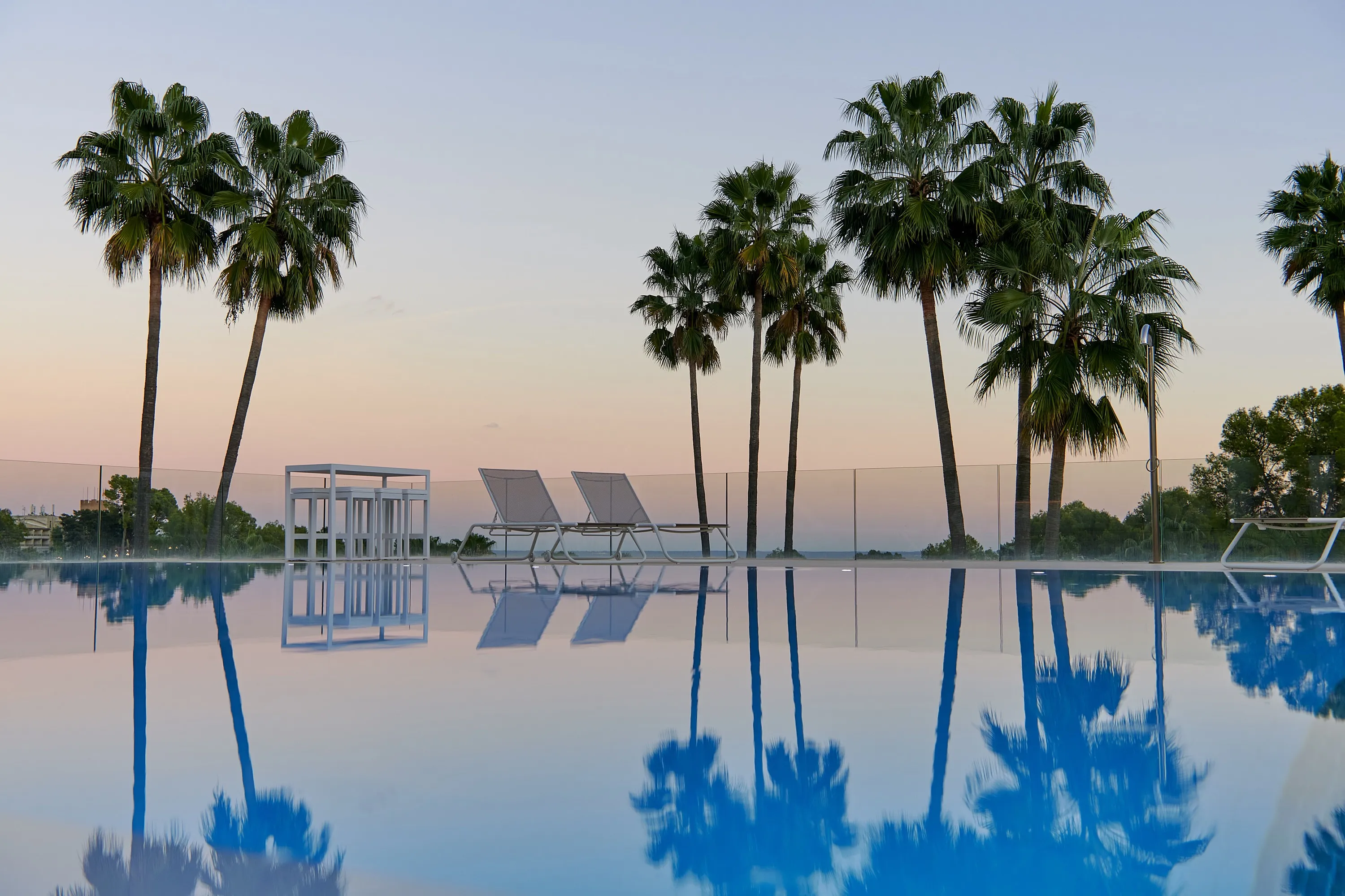 Neoklassisk designervilla med havudsigt-26