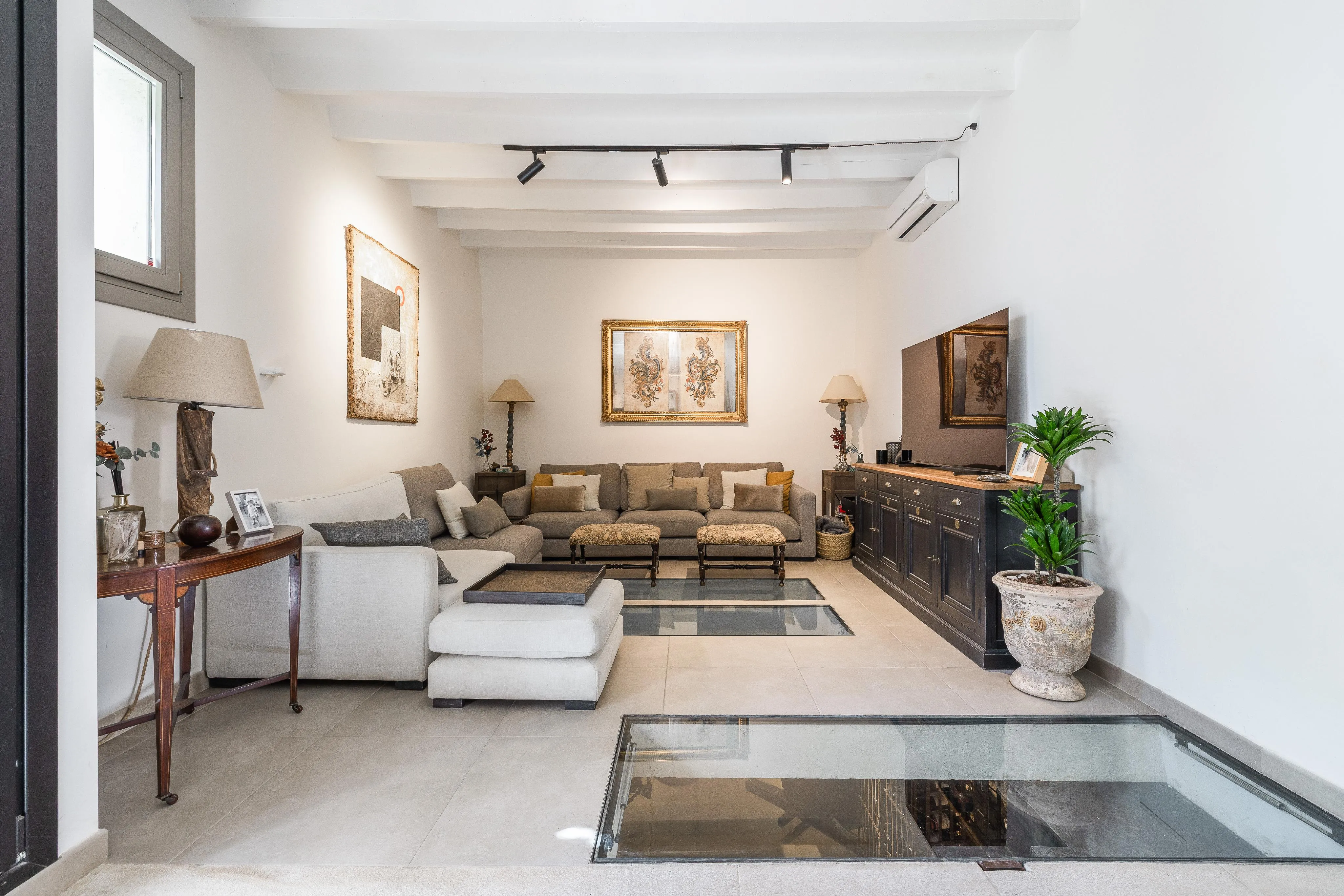 Encanto histórico y confort actual en una casa de piedra en Consell-5