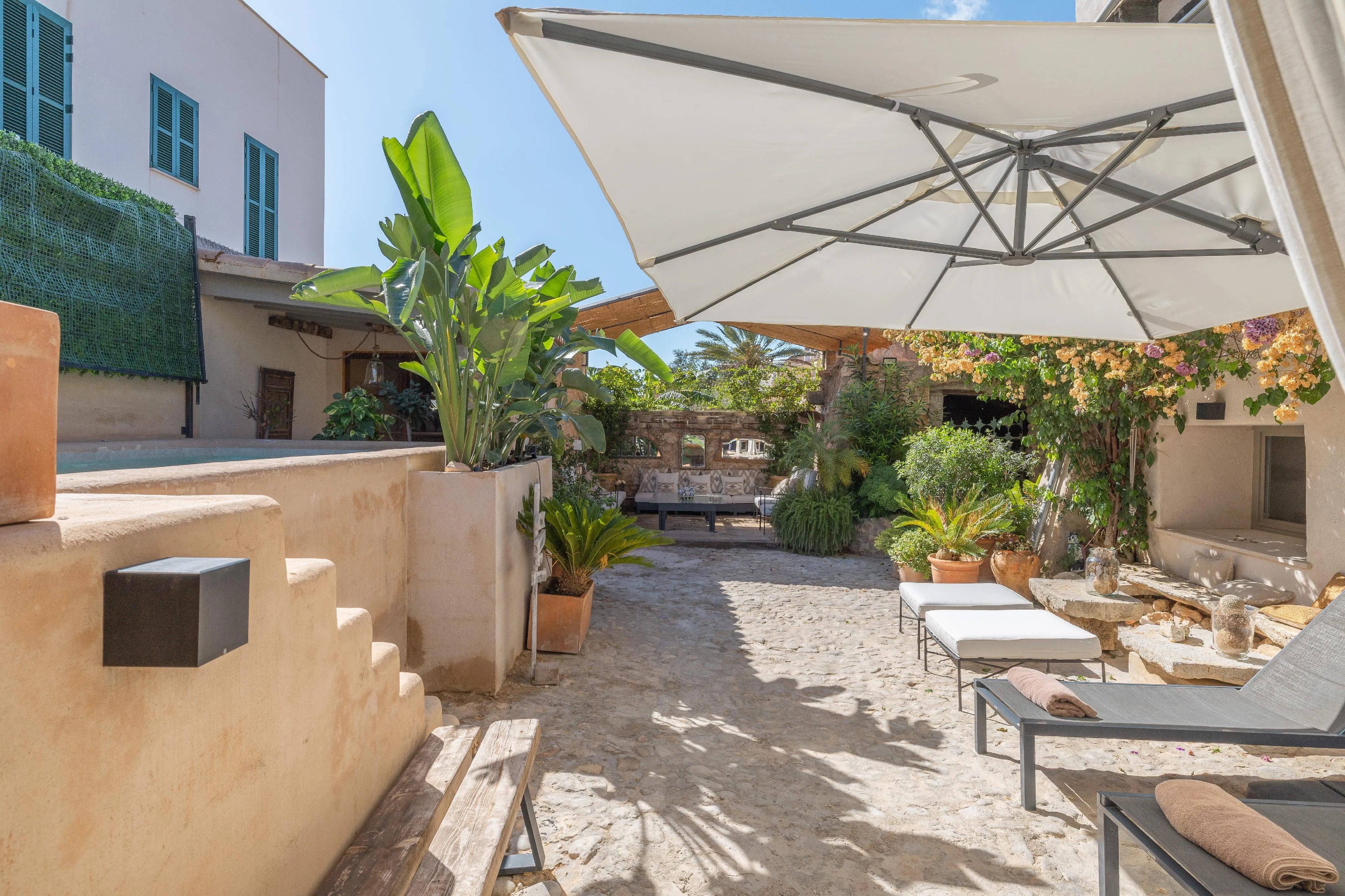 Encanto histórico y confort actual en una casa de piedra en Consell-22