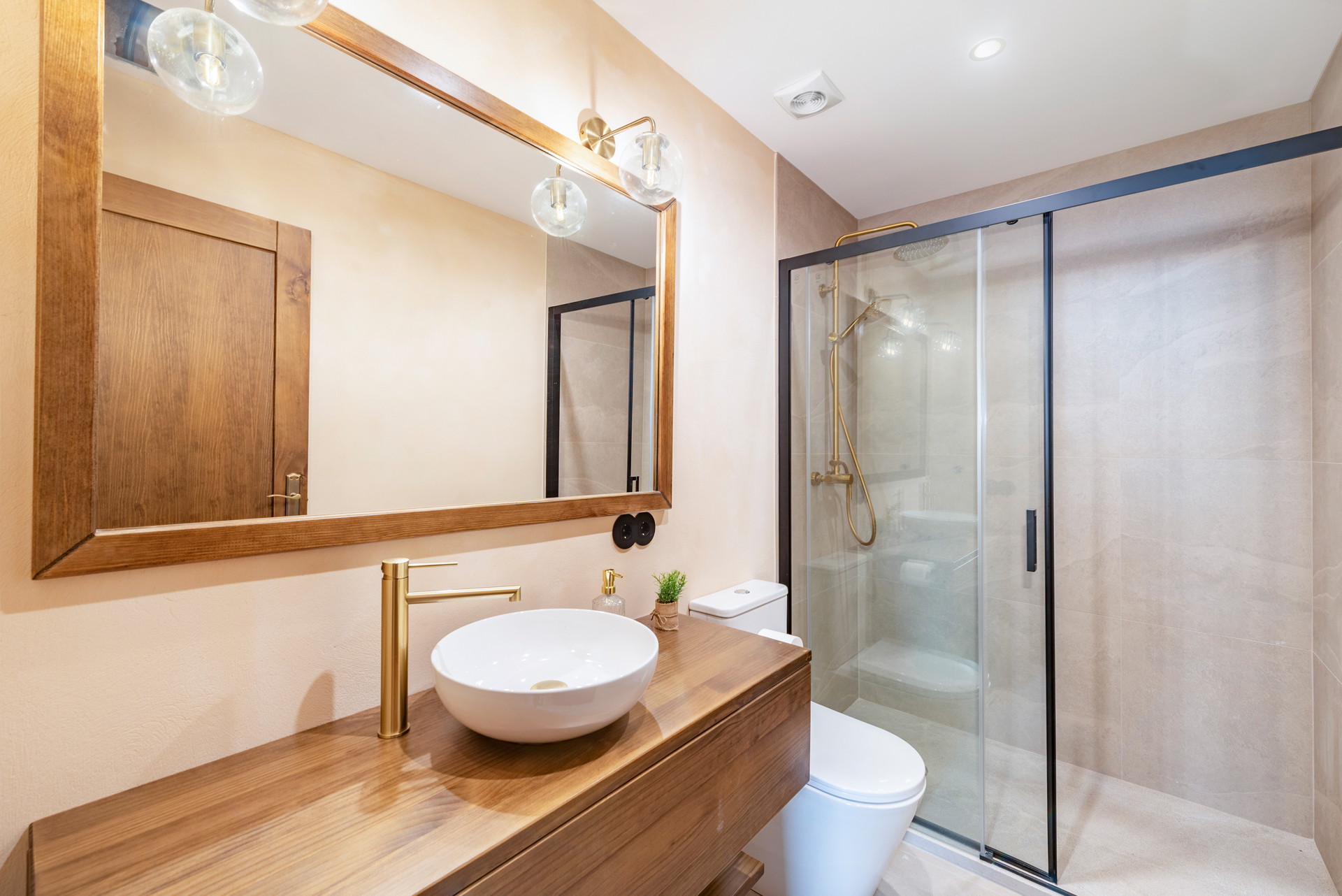 Elegante villetta a schiera a Muro con cortile privato, piscina e comfort abitativo moderno-15