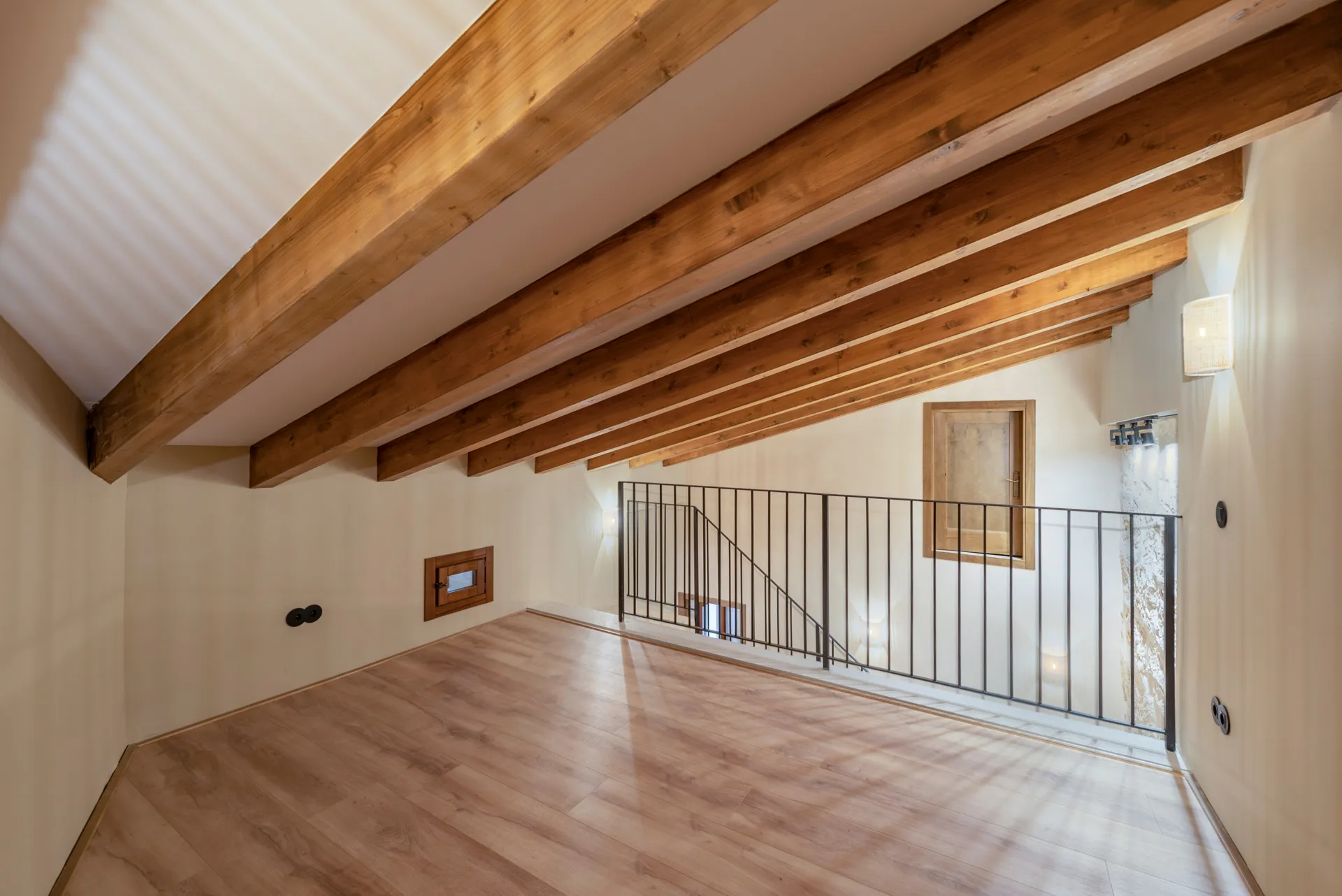 Gorgeous, modern townhouse in Muro with private courtyard and pool-25