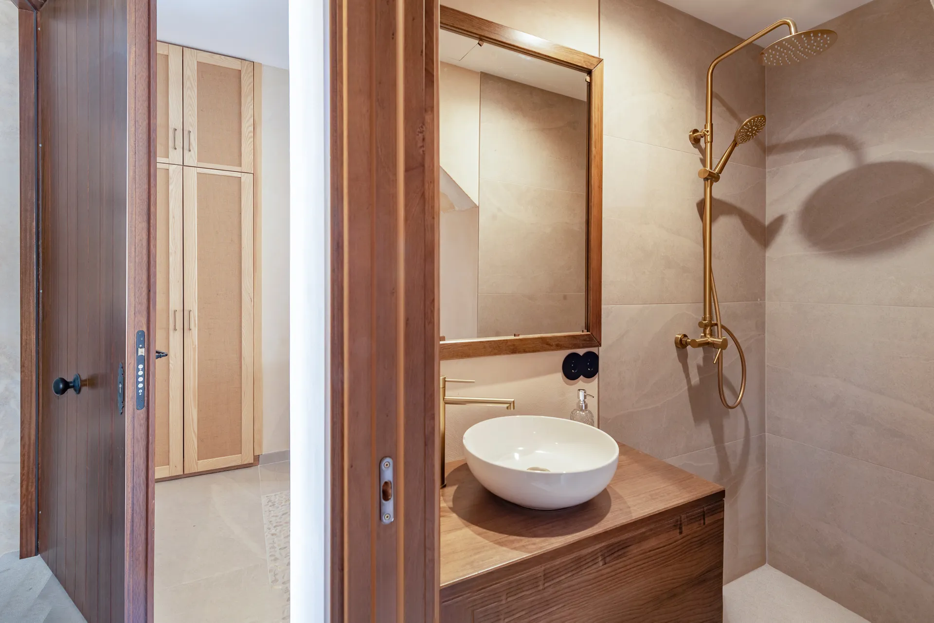 Gorgeous, modern townhouse in Muro with private courtyard and pool-17