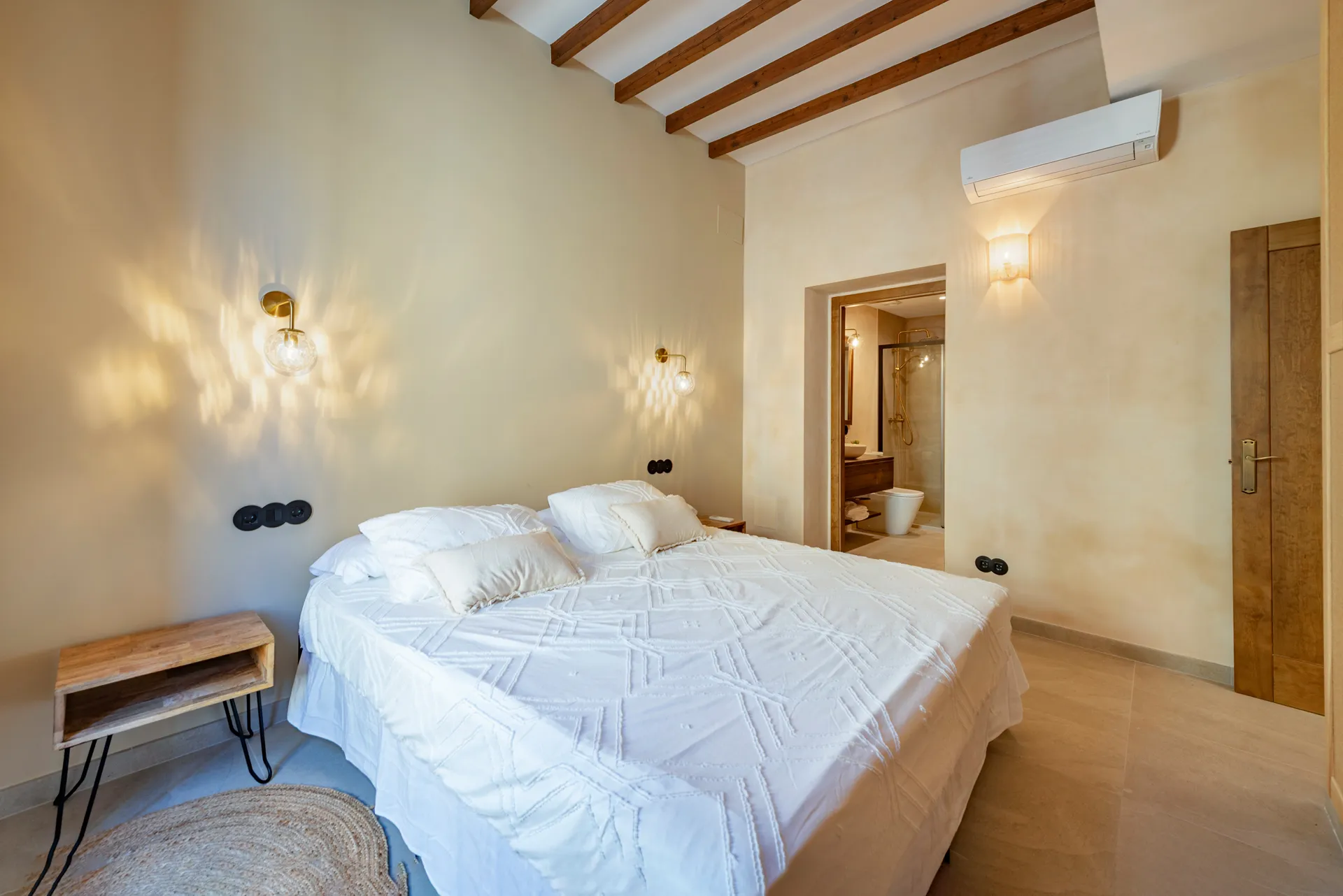 Stilvolles Stadthaus in Muro mit privatem Innenhof, Pool und modernem Wohnkomfort-13