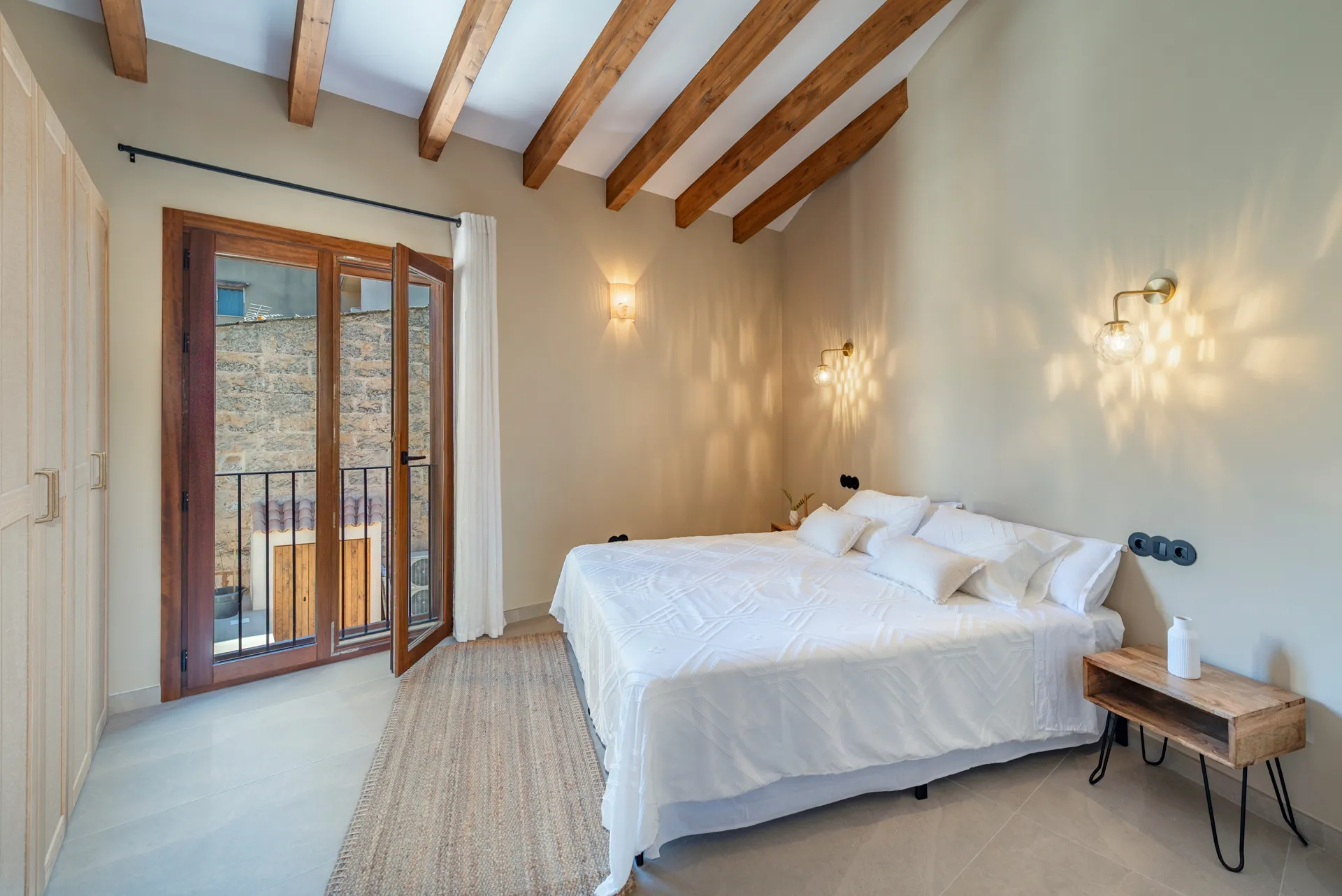 Gorgeous, modern townhouse in Muro with private courtyard and pool-18