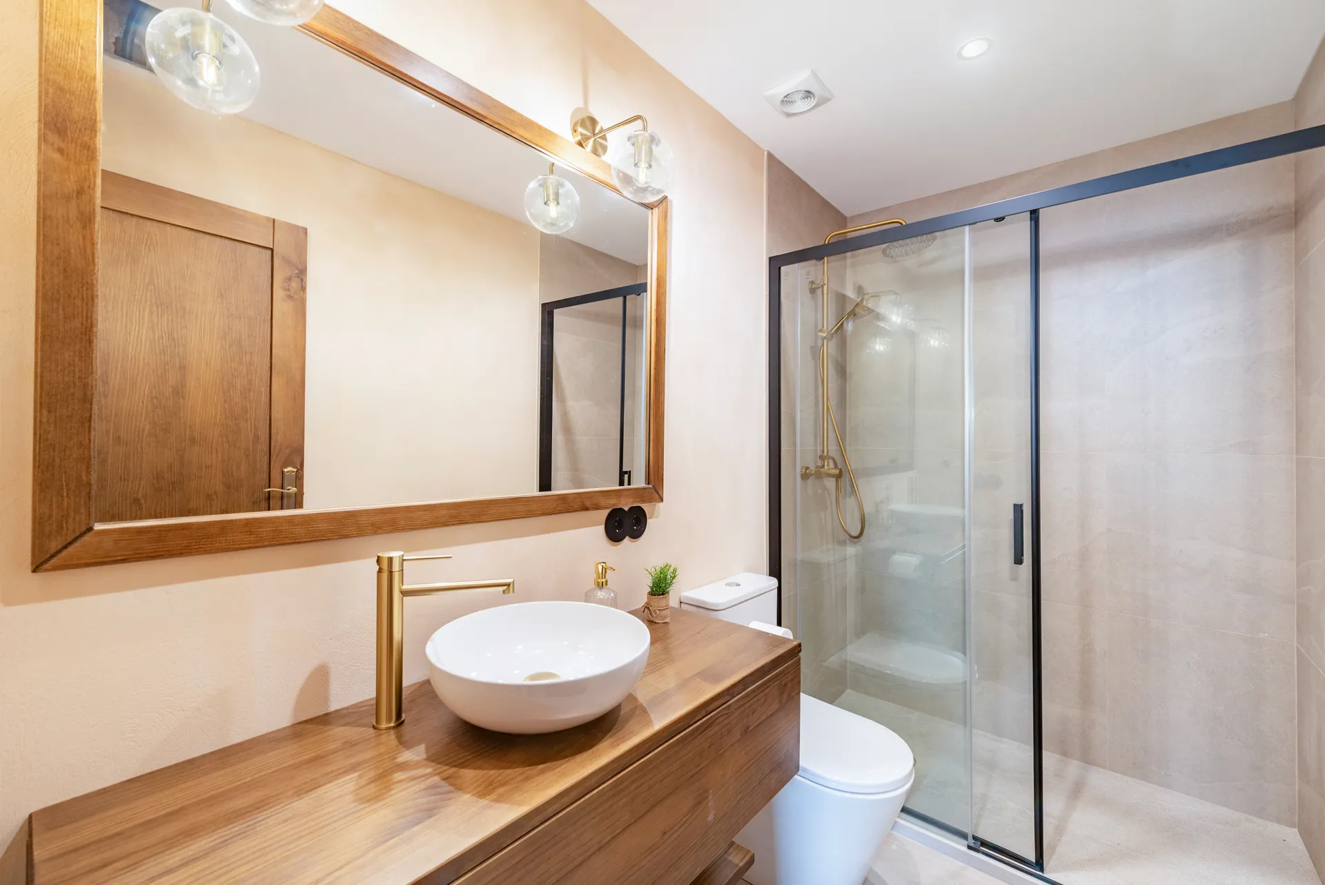 Gorgeous, modern townhouse in Muro with private courtyard and pool-15