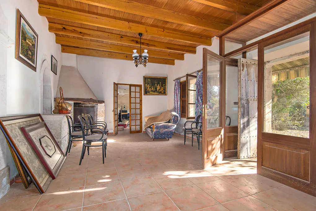 Rustic country house near Llucmajor-5