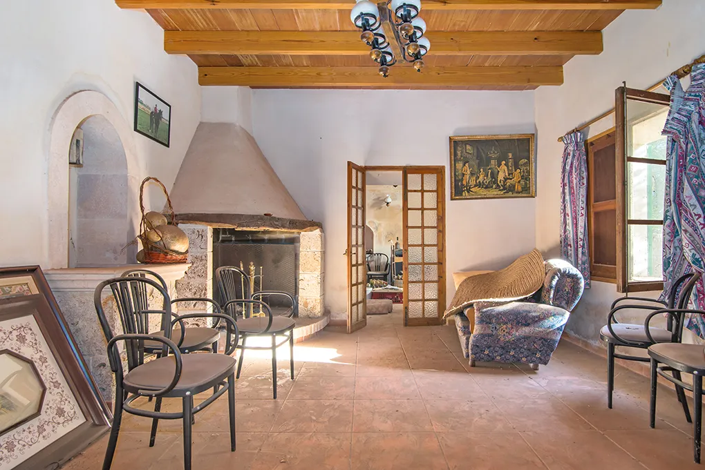 Rustic country house near Llucmajor-6