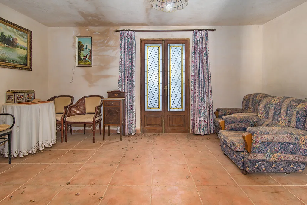 Rustic country house near Llucmajor-12