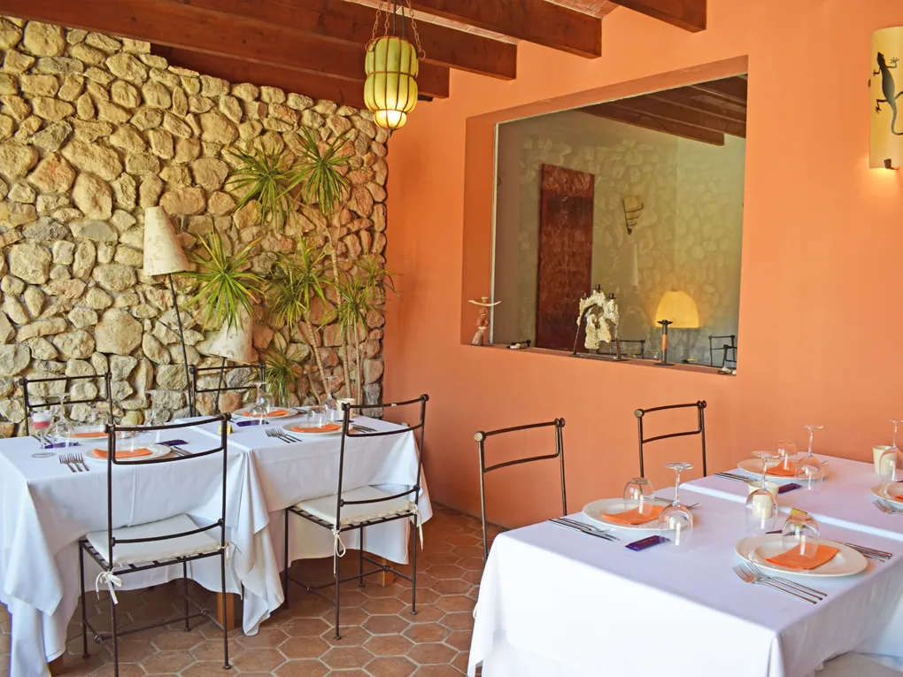 Eksklusivt boutique-hotel med pool og udsigt over Tramuntana-3