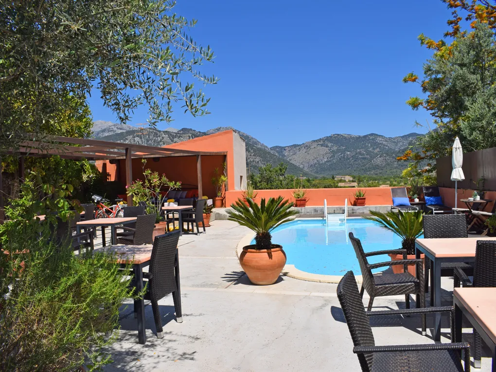 Eksklusivt boutique-hotel med pool og udsigt over Tramuntana-6
