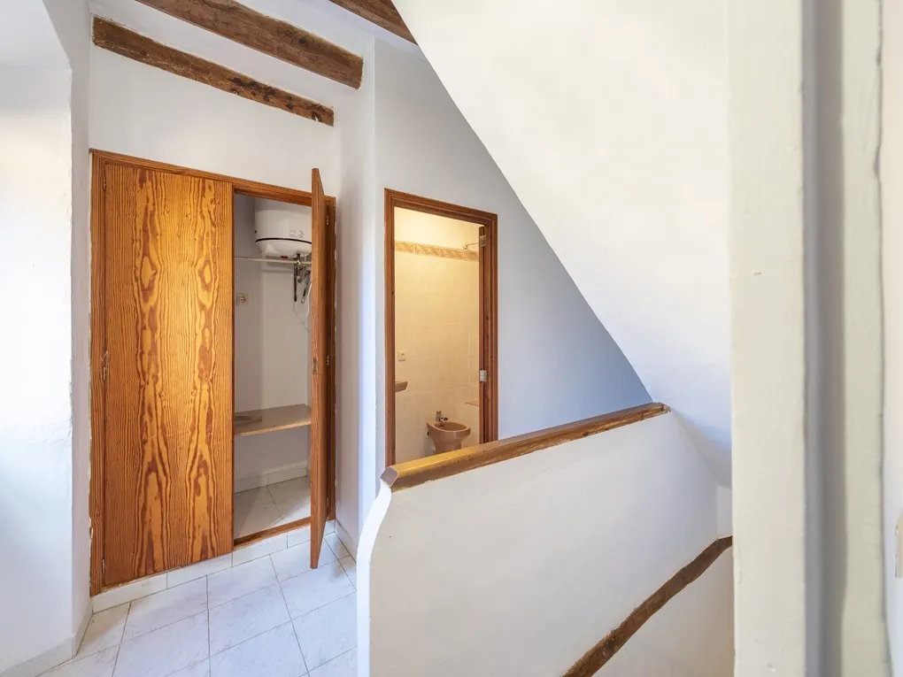 Charming village house in Deiá-14