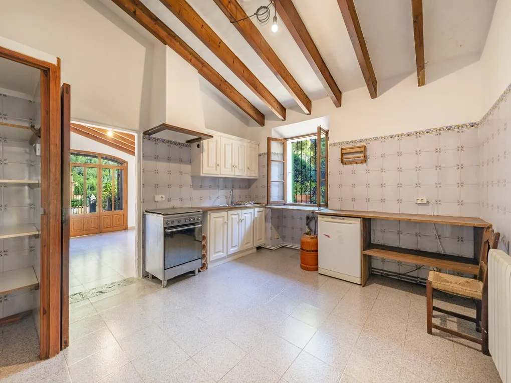 Charming village house in Deiá-6