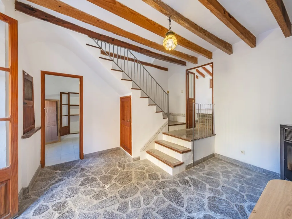 Charming village house in Deiá-2