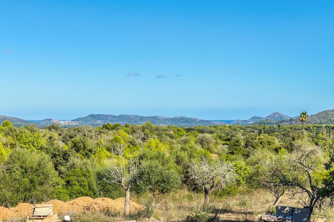 El diseño se une a la naturaleza en una ubicación privilegiada-3