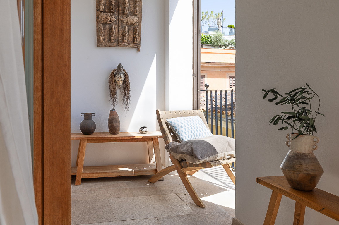 Newly refurbished flat in the heart of the Old Town, with a lift and a loggia-10