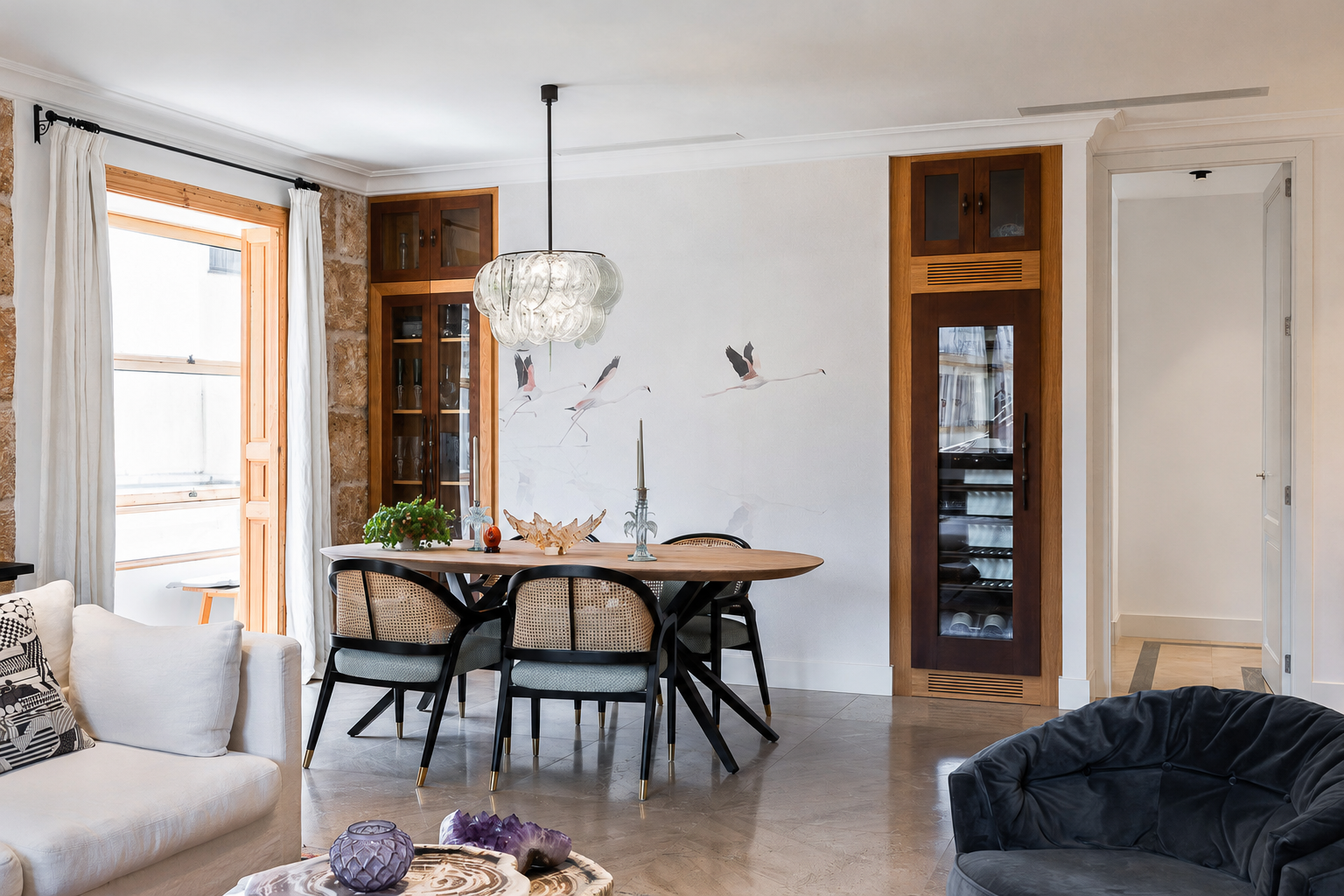 Newly refurbished flat in the heart of the Old Town, with a lift and a loggia-6