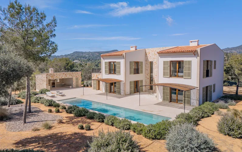 Finca de rêve méditerranéenne avec un panorama à couper le souffle et un confort maximal