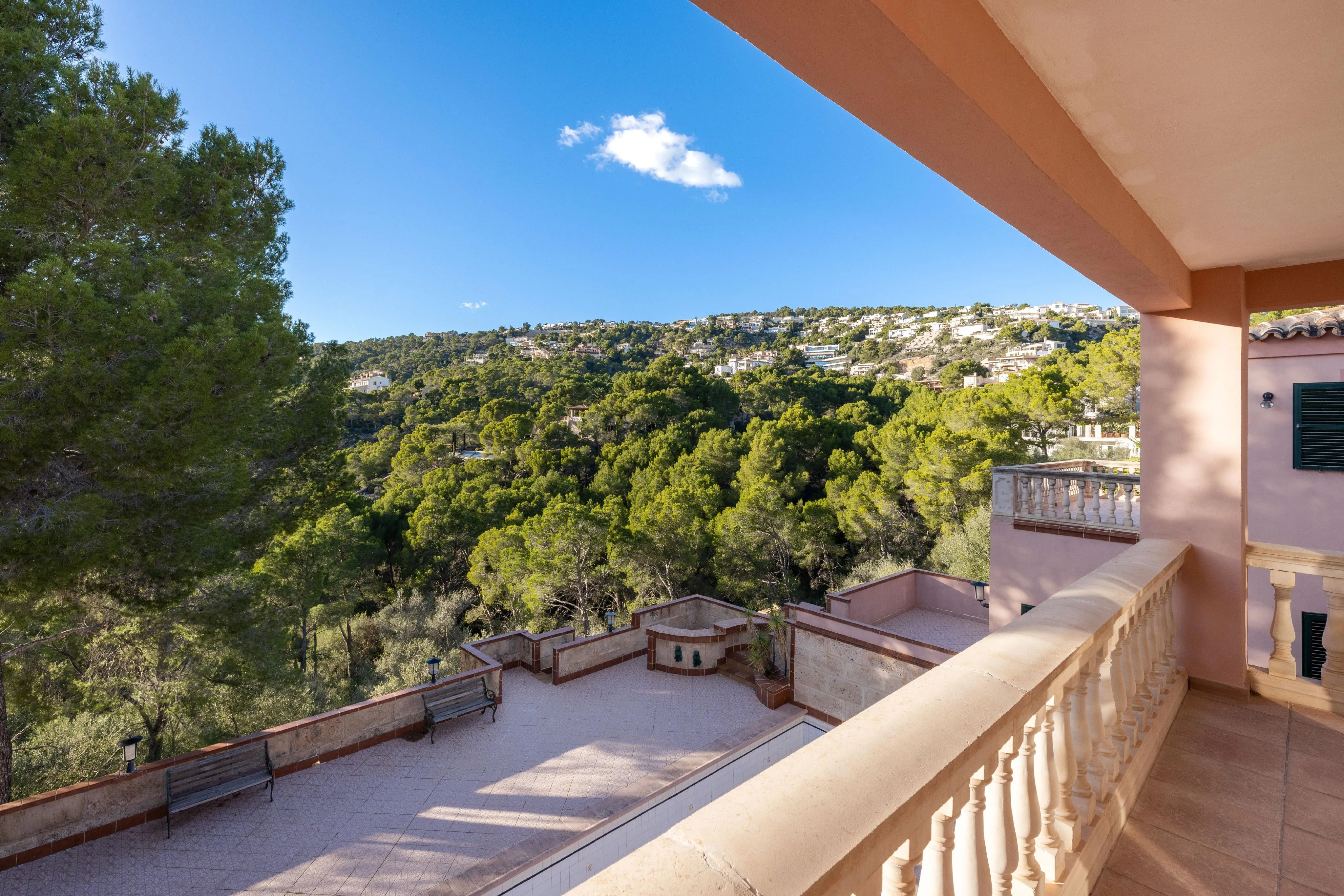 Vila amb potencial de reforma a la zona residencial de Monport-7