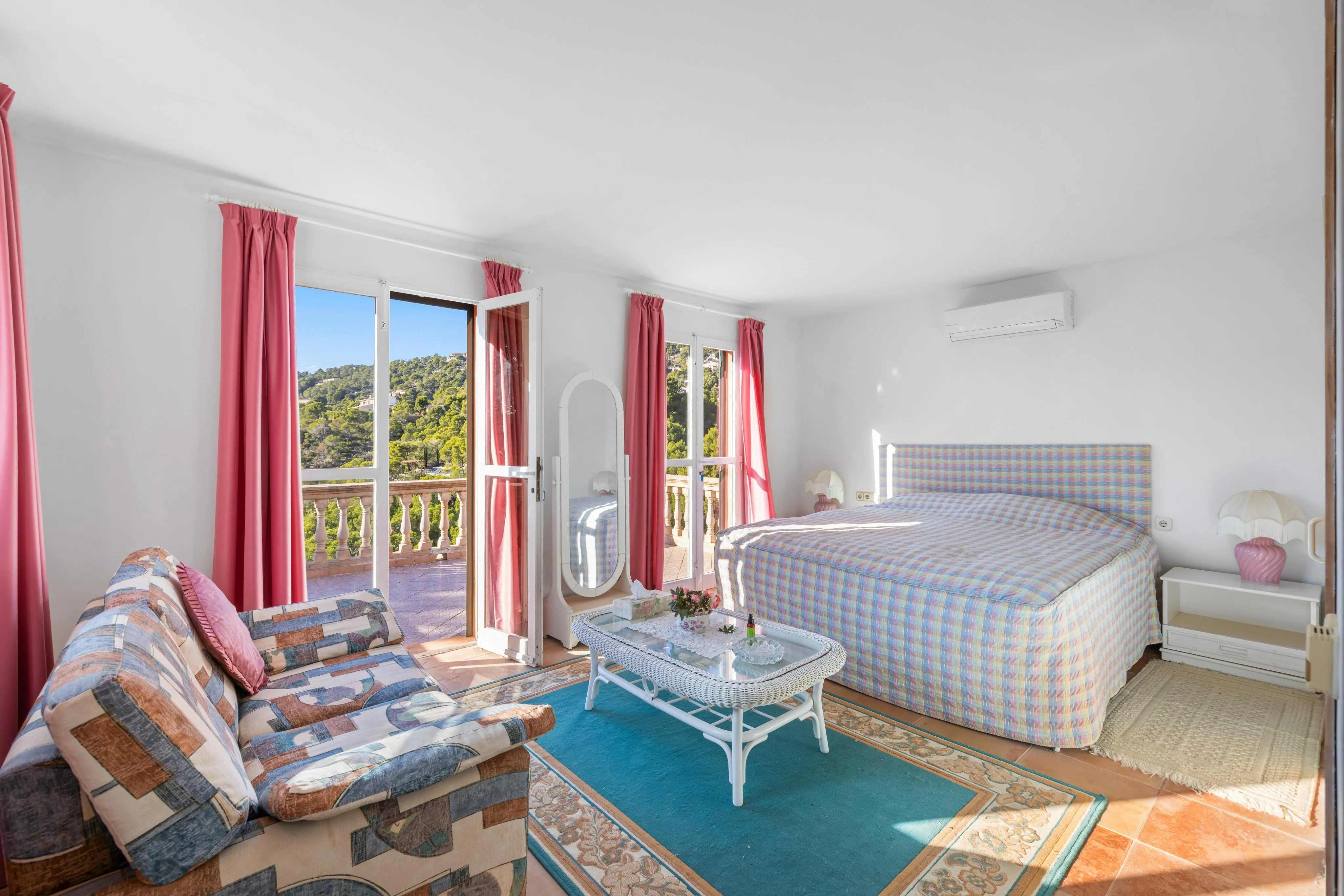 Vila amb potencial de reforma a la zona residencial de Monport-6