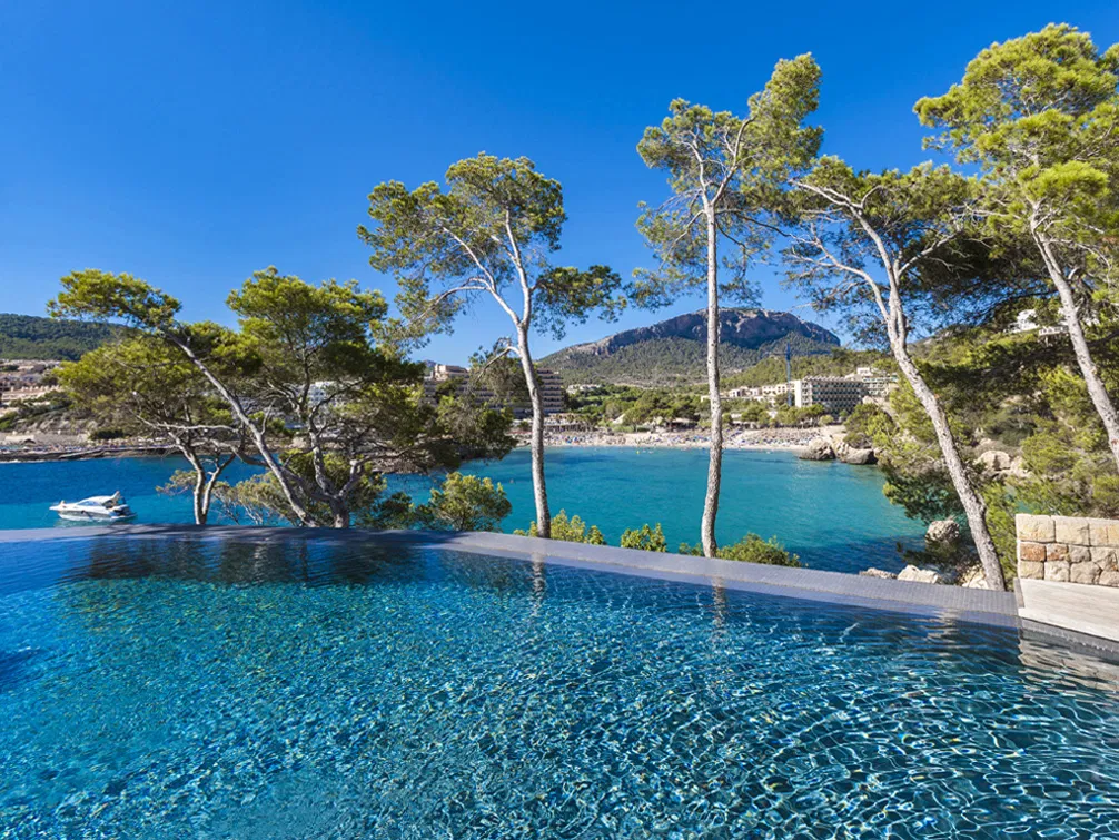 Luxurious villa with direct sea access in Camp de Mar-1